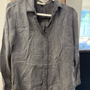 Cloth & Stone Gray Chambray Shirt Top Back Buttons Womens